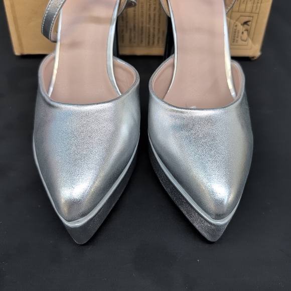 Shein Women\'s Hollow Out Chunky High Heels Buckle Pumps 7 Silver main image 2
